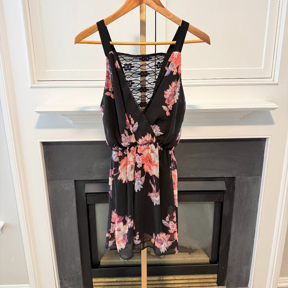🌸 Black Floral Lace Back Mini Dress | Final Touch | Size S